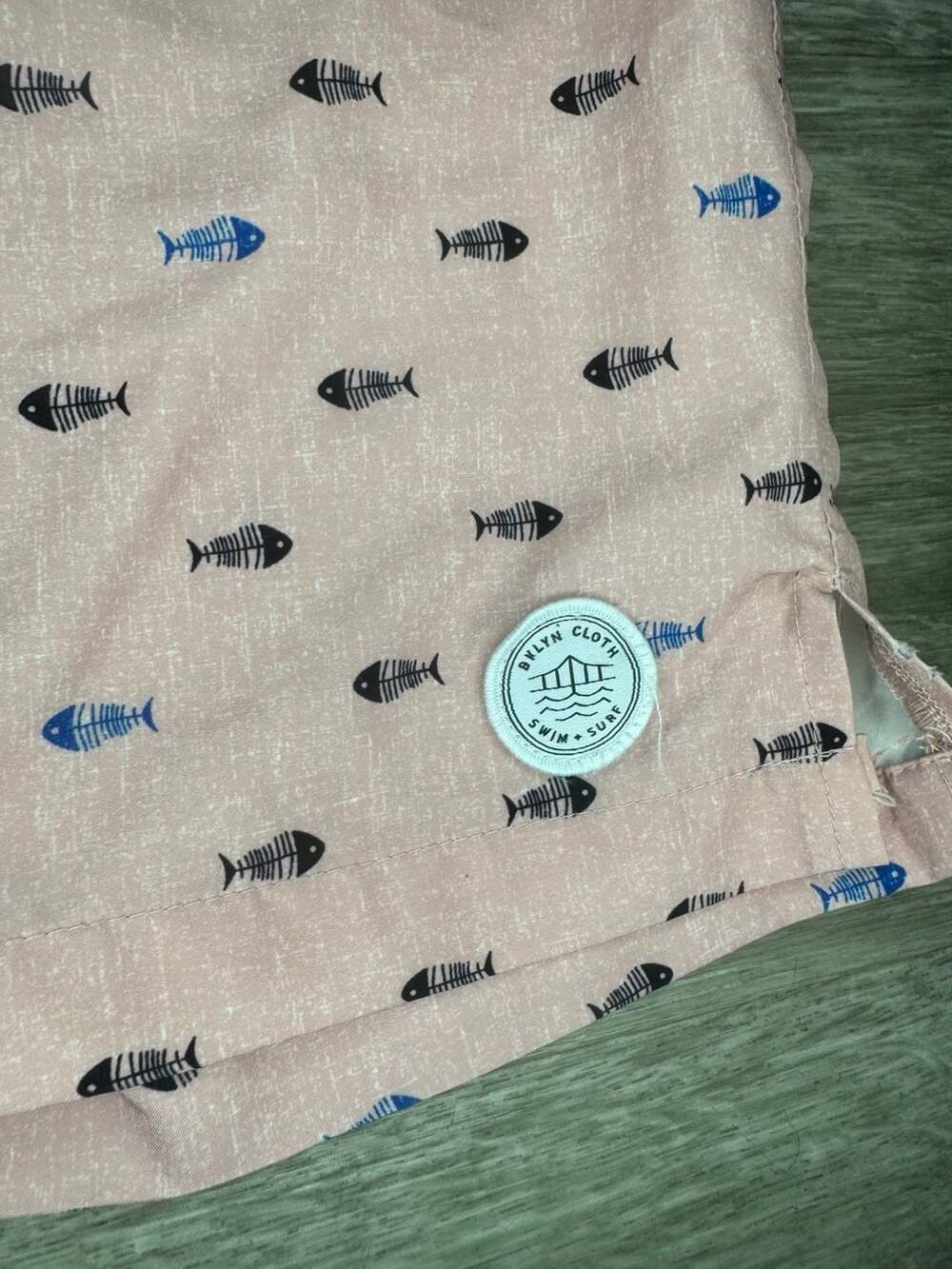 Brooklyn Cloth Surf Ave Swim Trunk Size M Pink Fish Bones - Picture 2 of 5
